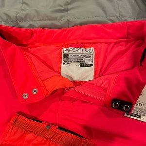 Aperture women’s Snowboarding pants